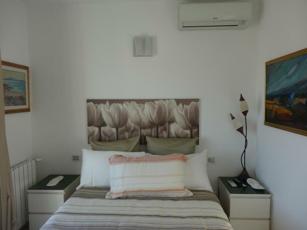 Hotel La Casa Di Gioconda Olbia Esterno foto