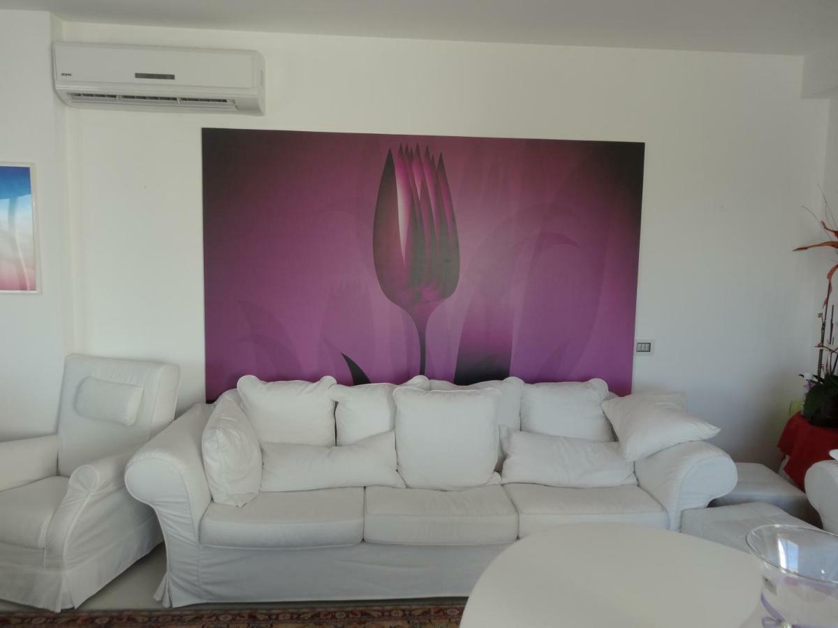 Hotel La Casa Di Gioconda Olbia Esterno foto